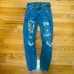 Women’s American Eagle ripped jeans size 00